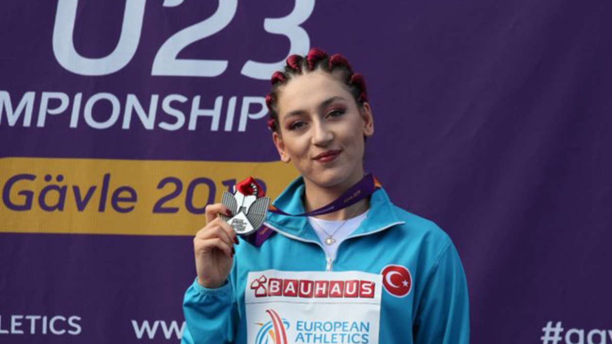 Milli atlet Tuğba Danışmaz'dan tarihi başarı