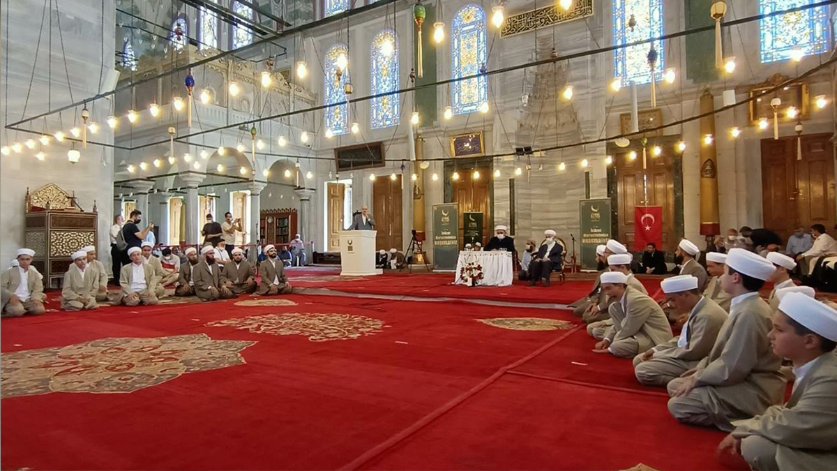 Hafızlık icazetinde protokol koltuğu