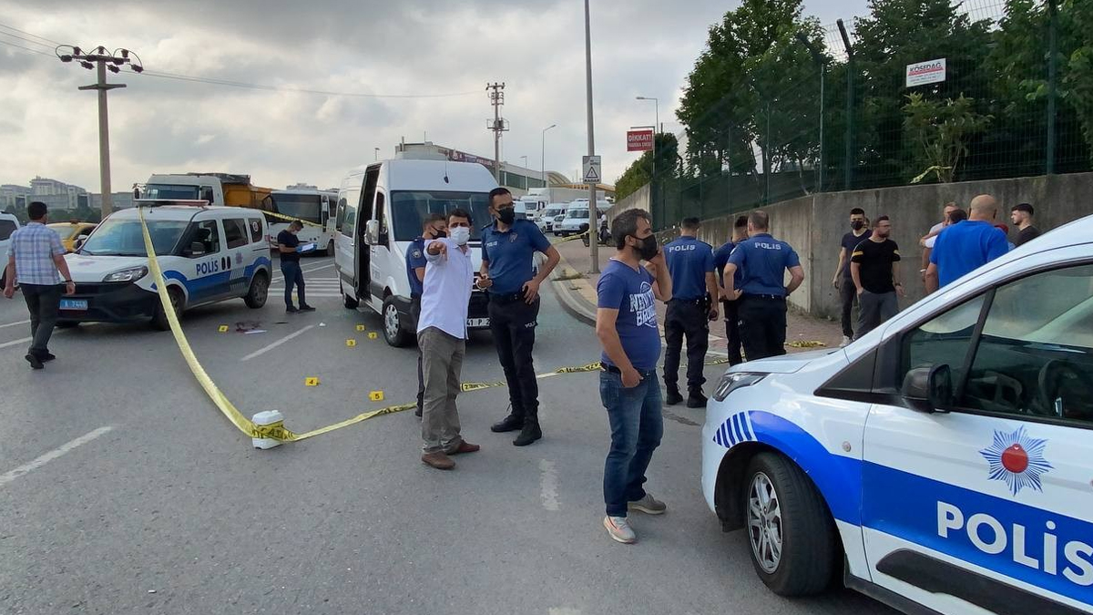 Kocaeli'de işçi servisine silahlı saldırı