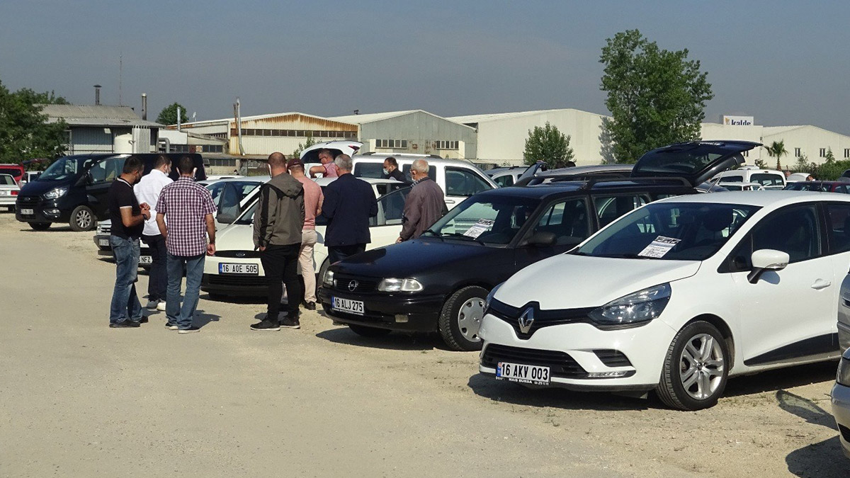 İkinci el araba fiyatları ne kadar? Online satışlar yüzde 20 arttı