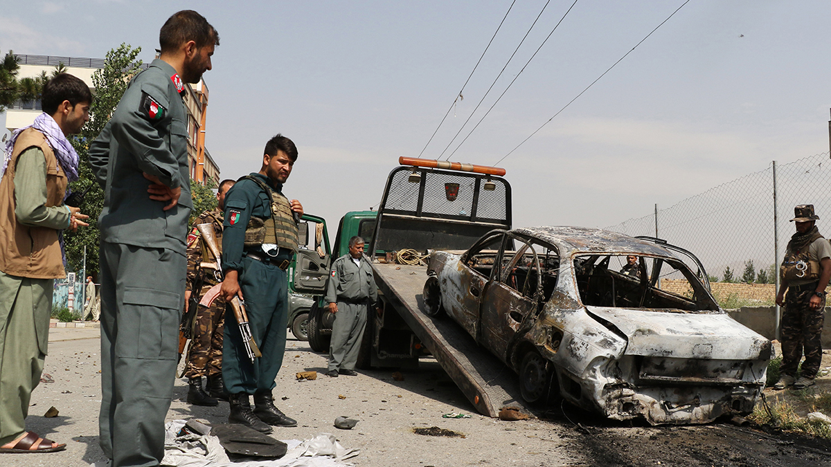 Kabil'de bayram namazı sırasında roketli saldırı