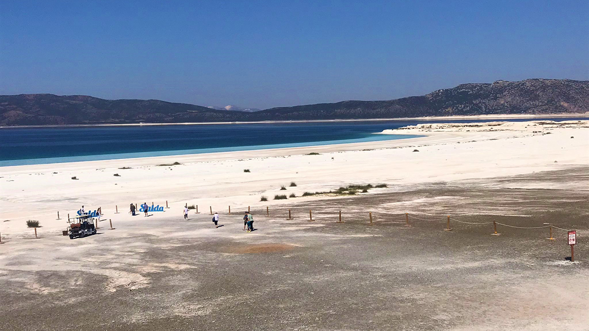 Salda Gölü'nün Beyaz Adalar kısmına araç girişi yasağı