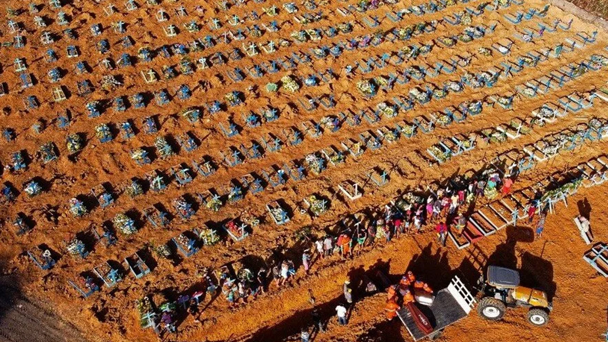 Brezilya'da son bir günde bin 424 kişi hayatını kaybetti