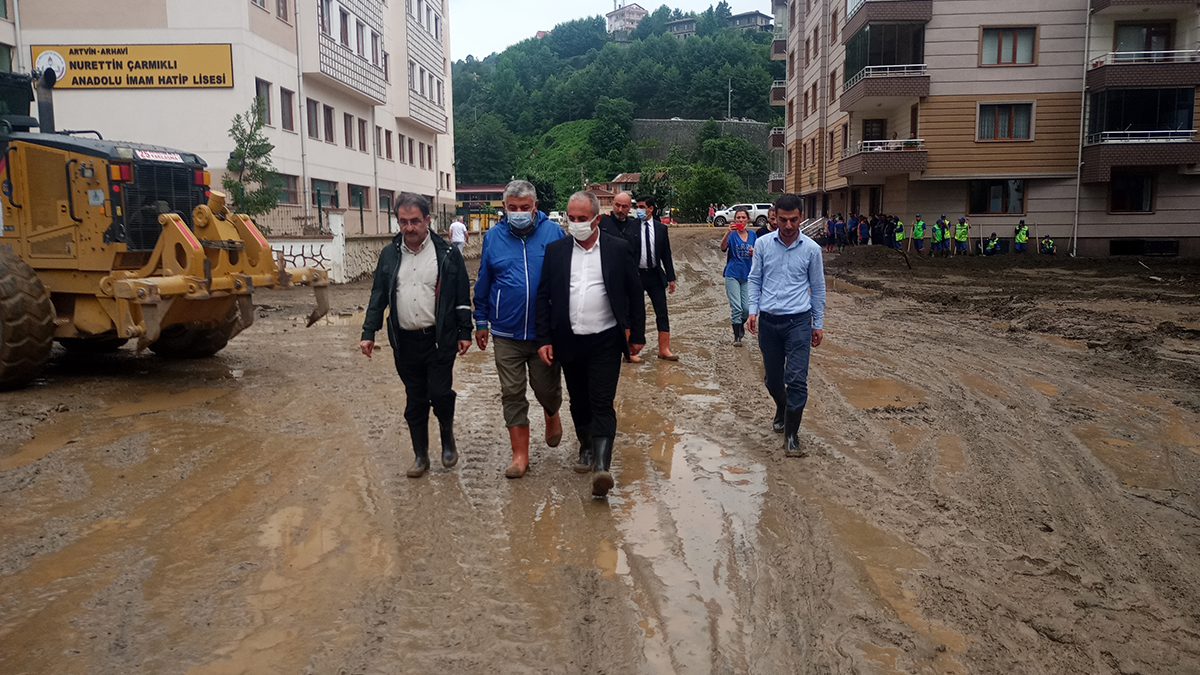 İBB sel bölgesine yardım gönderecek