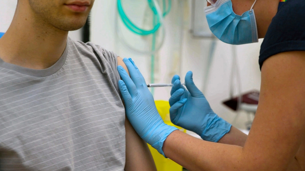 Vakalar 22 bini aştı, kritik uyarı geldi: Delta'nın tek çaresi aşı olmak