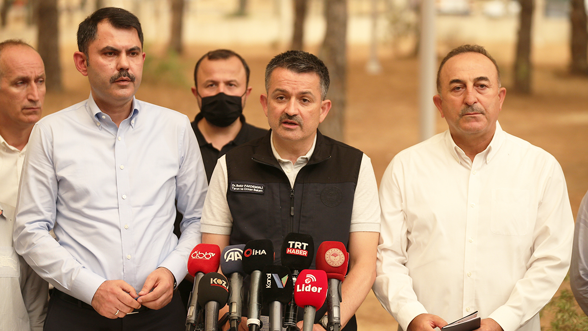 Son dakika! Bakan Pakdemirli son bilançoyu açıkladı: Aktif yangınlar iyiye gidiyor