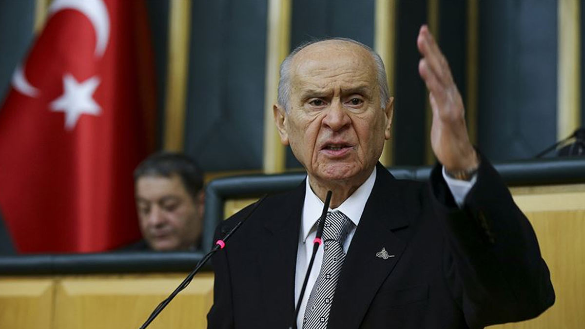 Bahçeli'den orman yangınları için yardım taleplerine sert tepki