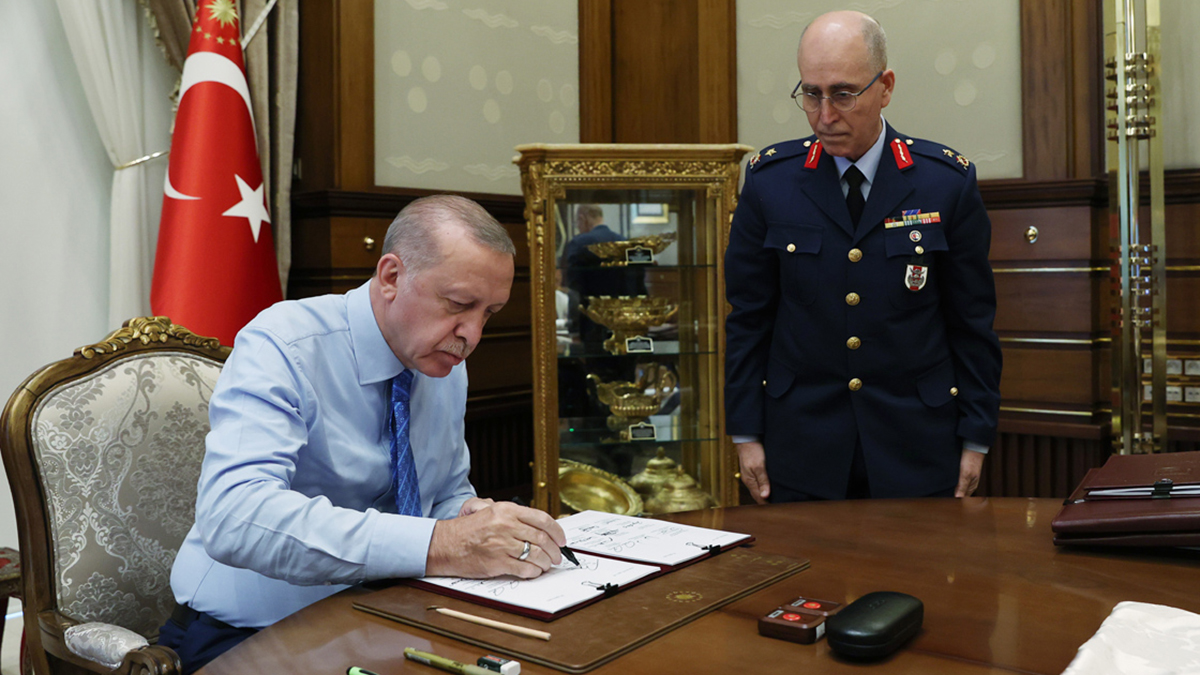 YAŞ'ta kritik atamalar: Kara Kuvvetleri'ne yeni komutan