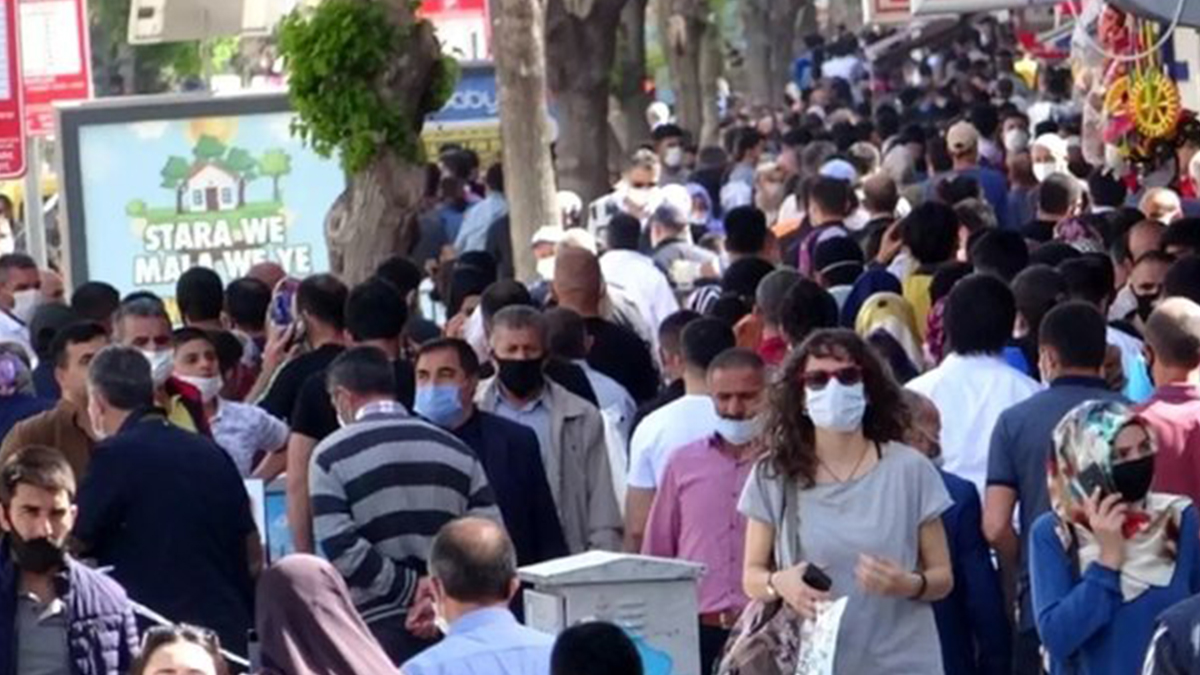 Koronavirüste vakalar kritik seviyenin üstünde