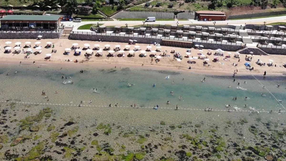 Şile sahillerinde yoğun dalga ve akıntı nedeniyle denize girmek yasak