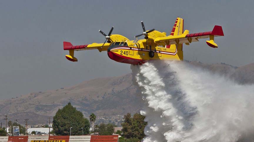Türkiye Yunanistan'a 2 adet yangın söndürme uçağı yolluyor