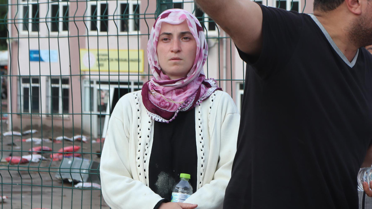 Selde ikiz çocukları kaybolan anne isyan etti: HES patlamış onu bile söylemediler