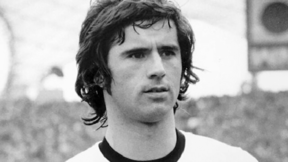 Dünya futbolunun efsane ismi Gerd Müller vefat etti
