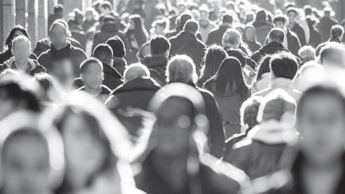 Kurumsal siyaset-hukuk ve kişi kültü siyaset