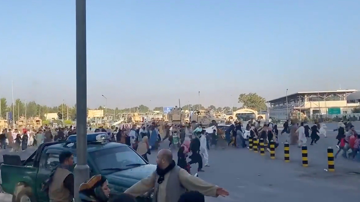 ABD tüm Büyükelçilik personelini tahliye etti