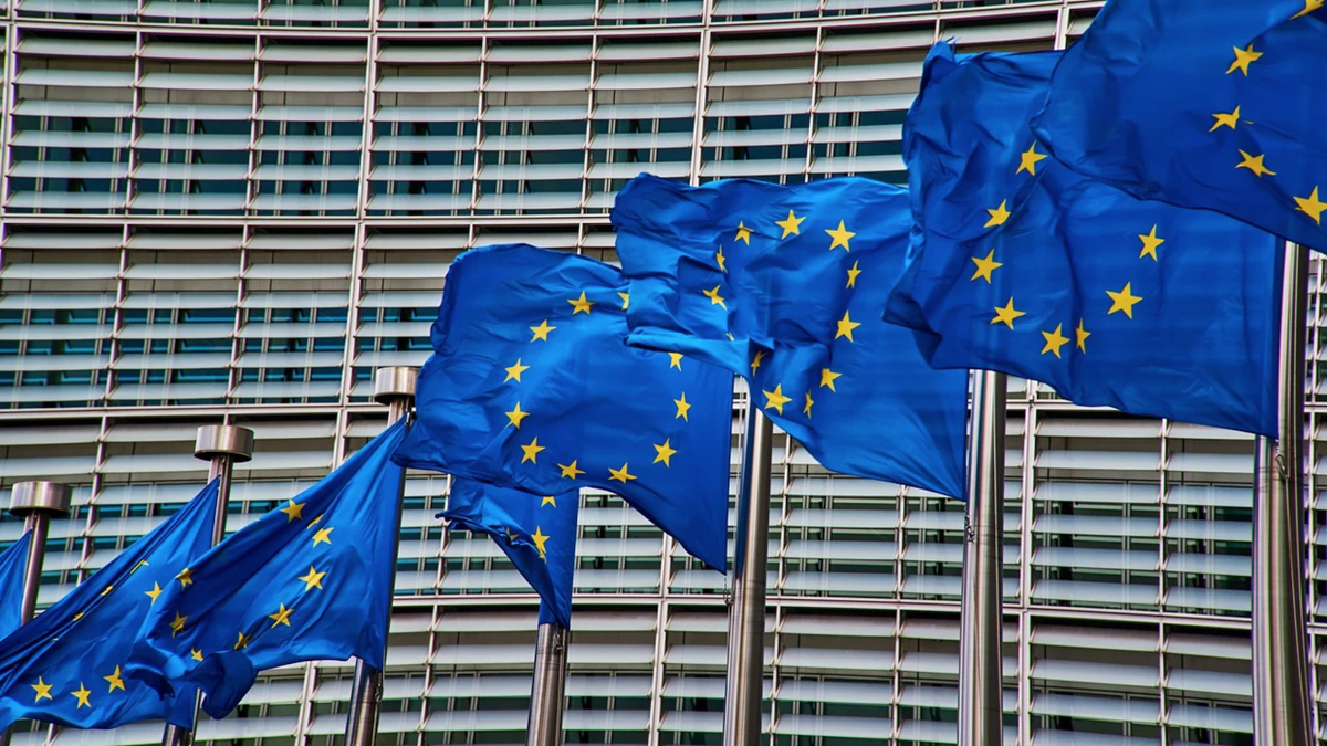 AB'den Afganistan açıklaması: Afganlar güven içinde yaşamayı hak ediyor