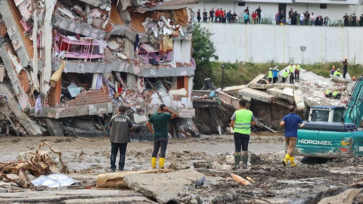 Karadeniz'de can kaybı sayısı 71'e yükseldi