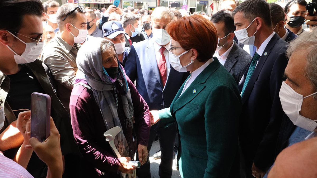 Akşener'den iktidara çok sert göçmen politikası tepkisi: Bundan daha ahmakça bir eylem olamaz