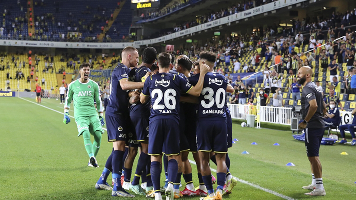 Fenerbahçe, Avrupa Ligi play-off turu ilk maçından galibiyetle ayrıldı