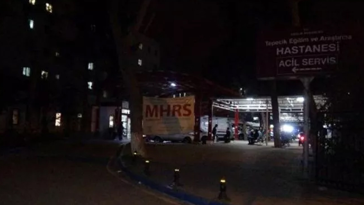 İzmir'de şüpheli ölüm: Hastane önüne bırakılan genç kız hayatını kaybetti