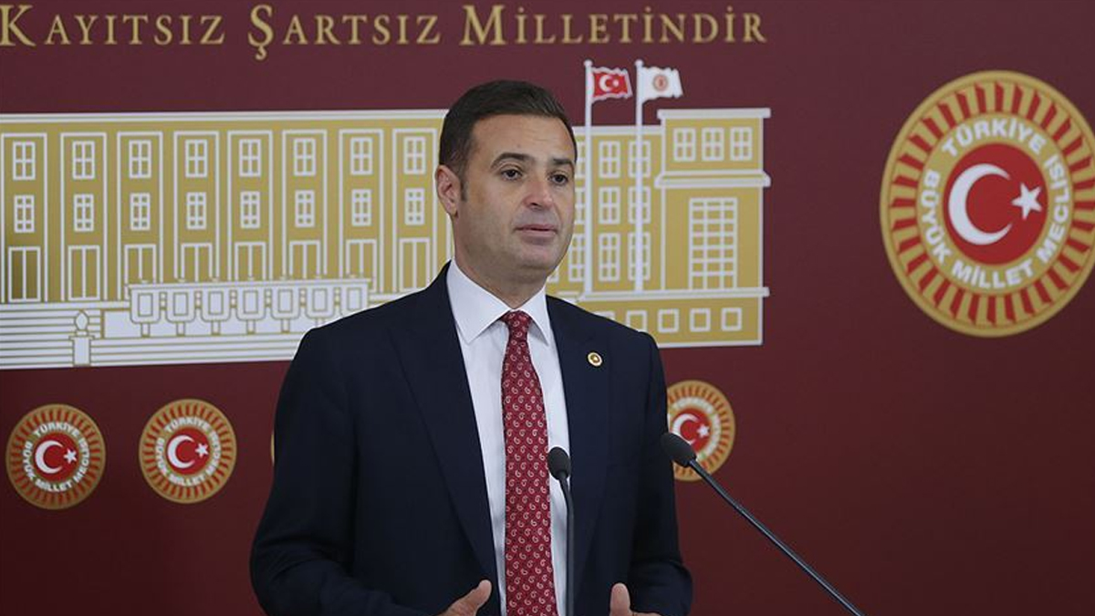 Faturaları gösterip doğalgaz müjdesini hatırlattı