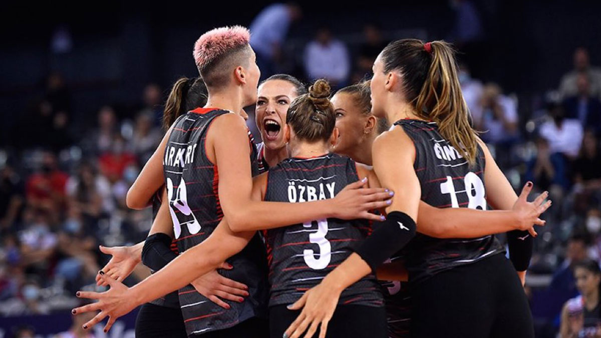 A Milli Kadın Voleybol Takımı 3'te 3 yaptı