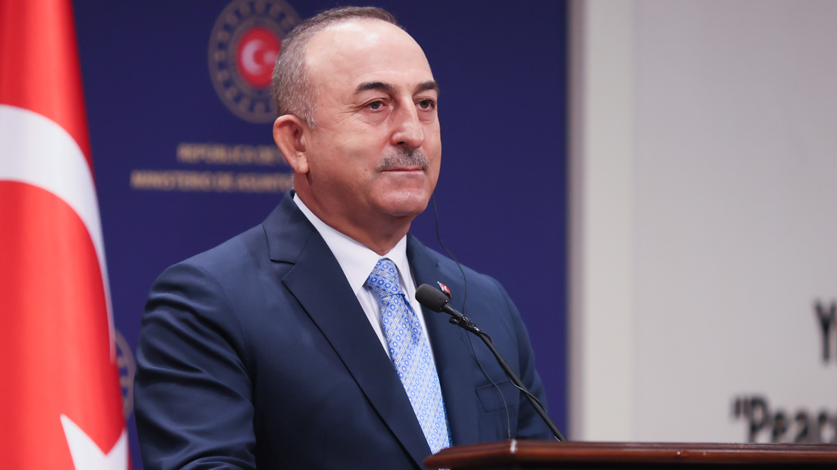 Çavuşoğlu'ndan 'göç merkezi' açıklaması