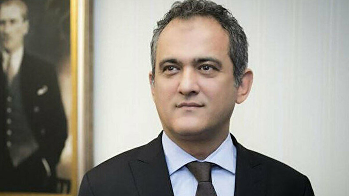 Milli Eğitim Bakanı Özer'den öğretmenlere mazeret tayini müjdesi