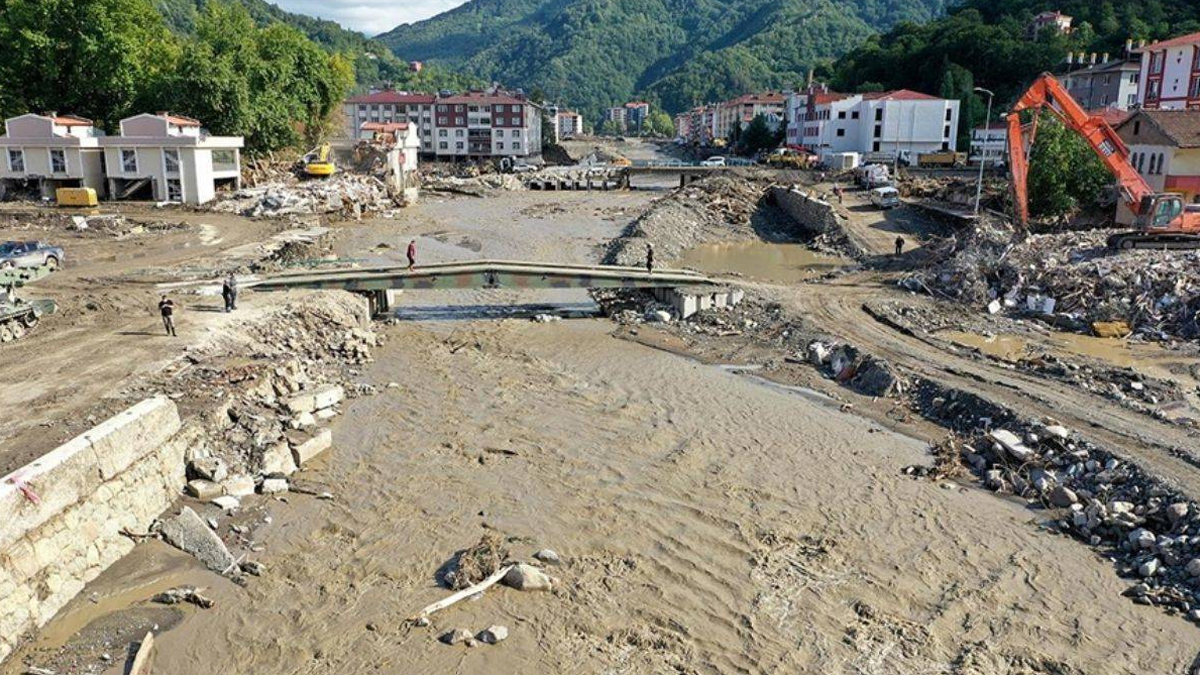 Yangın ve sel felaketi için yapılan bağış miktarı açıklandı