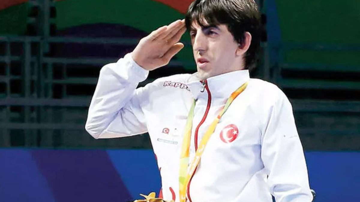 Masa tenisinde Abdullah Öztürk altın madalya kazandı