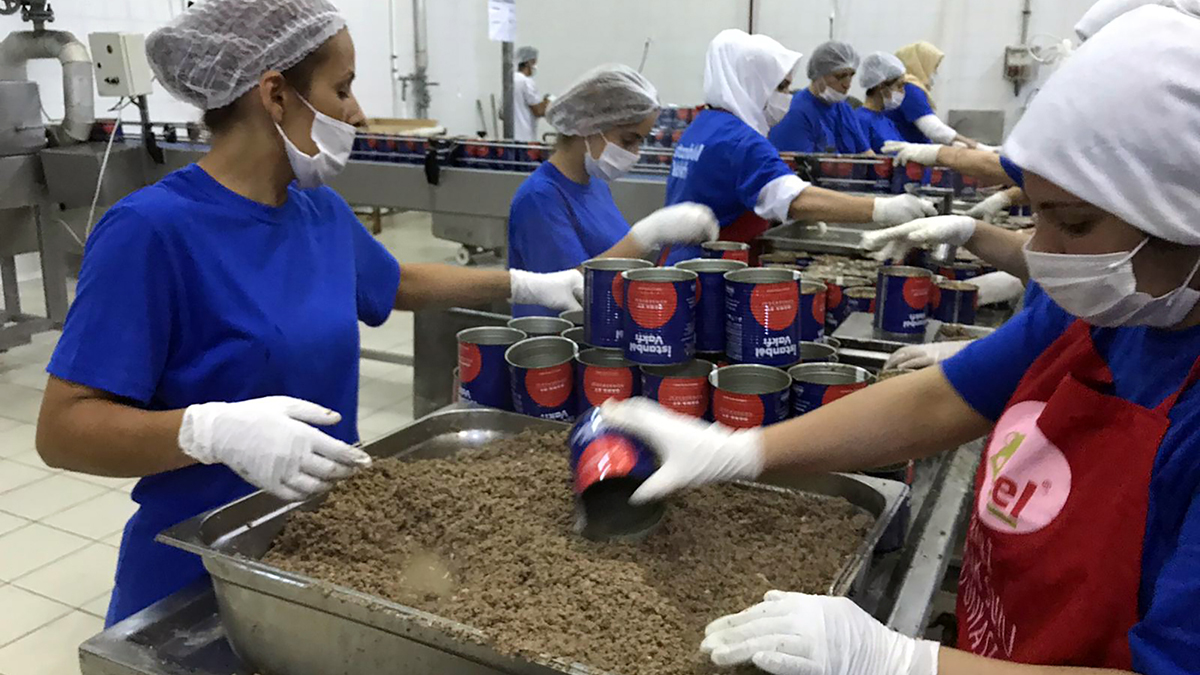 İBB 231 bin ihtiyaç sahibi aileye kurban eti dağıtacak