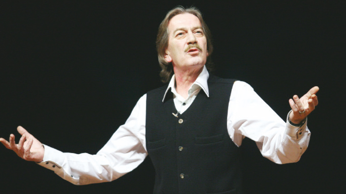 Ölüler hafiftirler tabutlar çok ağır...