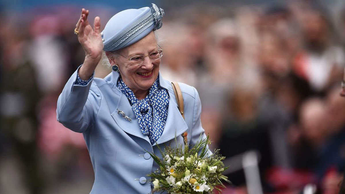 Danimarka Kraliçesi iş hayatına atıldı: Film setinde çalışıyor