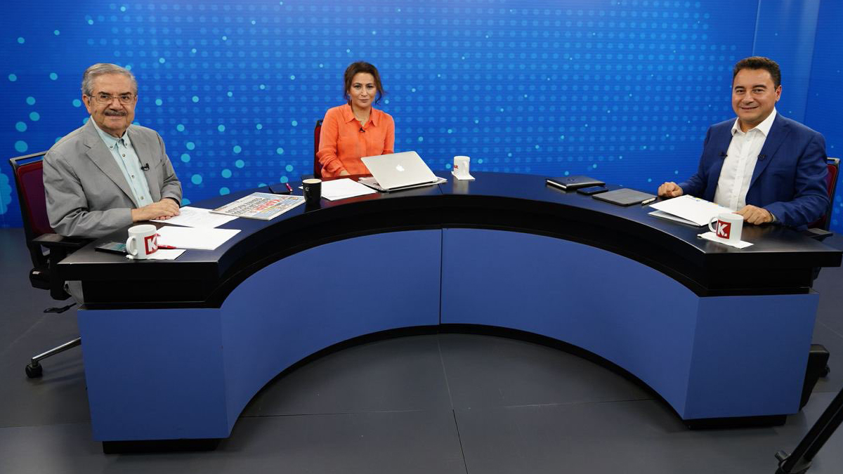 Ali Babacan: Malum arkadaşlar Yüce Divan'a gitmemek için sağı solu tehdit ettiler