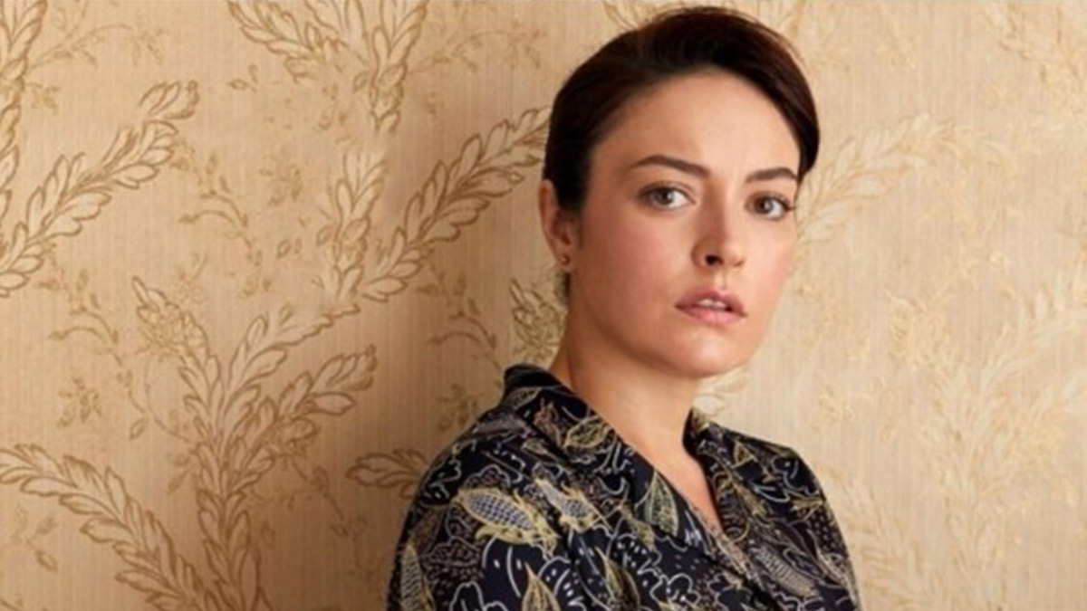 Ezgi Mola koronavirüsü yendi