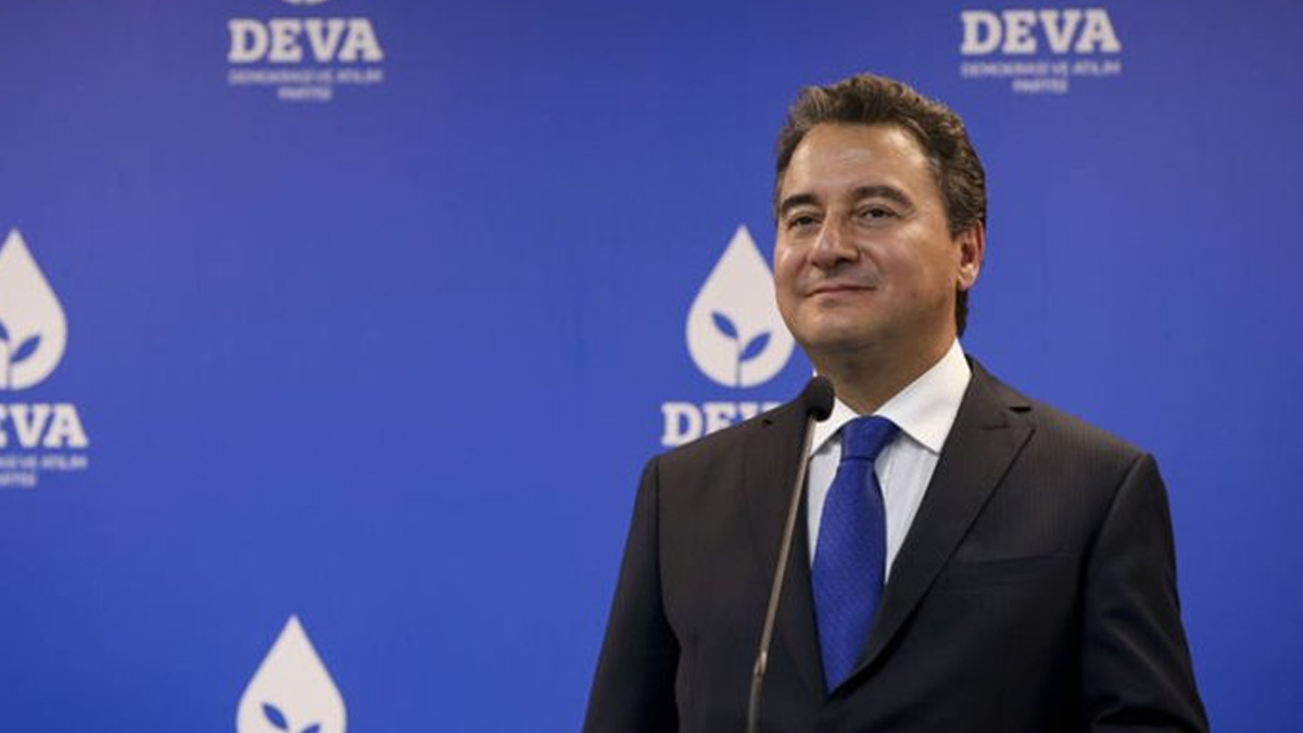 Babacan'dan yüz yüze eğitim açıklaması: En son kapatılacak yer okullar olmalı