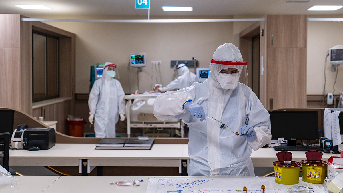 İki doz Sinovac yoğun bakımdan kurtarmıyor