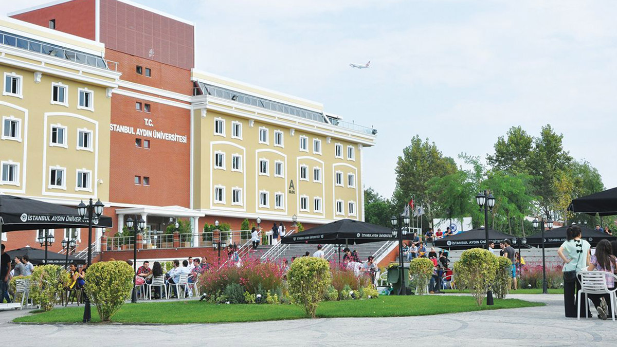 Üniversitelerde yüz yüze eğitim ne zaman başlayacak? YÖK kararını açıkladı