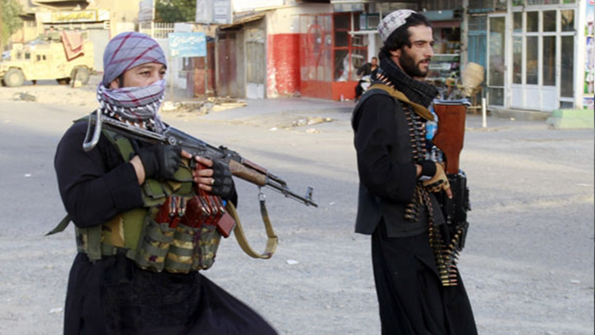 'Ilımlı’ Taliban’ın  ilk icraatları