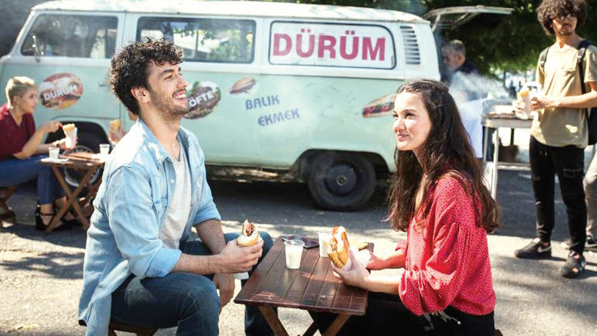 'Beyaz yaka’dan bakan bir sistem eleştirisi