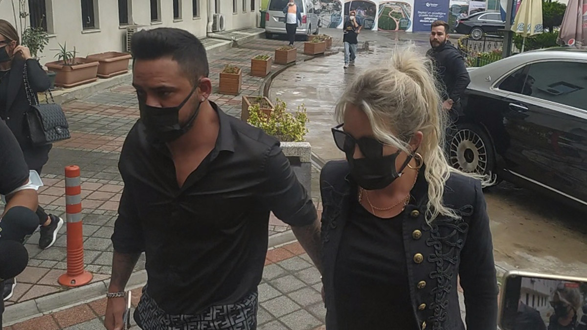 Selin Ciğerci ve Gökhan Çıra 15 dakikada boşandı