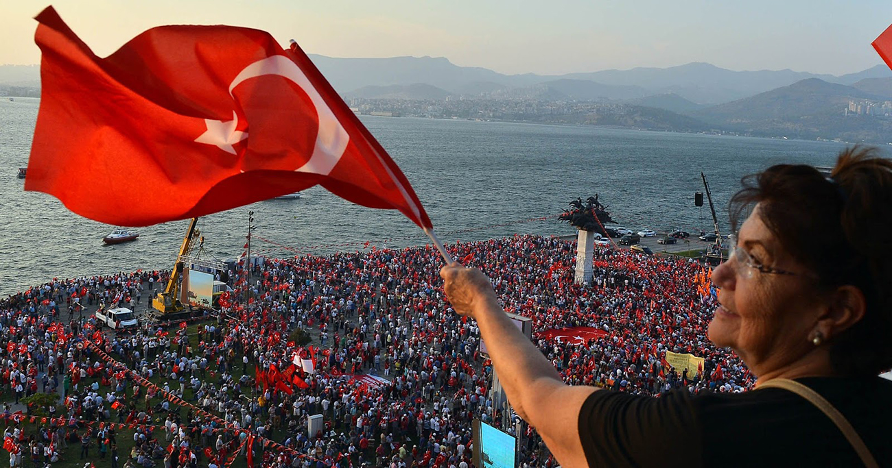 Cumhuriyet mitinglerinin toplumda karşılığı  var mıydı?