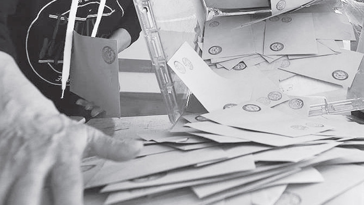 Bu pazar seçim yoksa oyunuzu açıklar mısınız