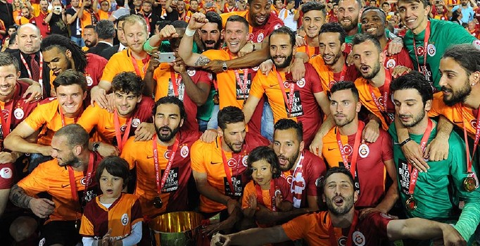 Galatasaray, Manchester United ile 30 Temmuz'da İsveç'te karşı karşıya gelecek