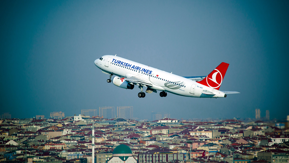 THY'den yurt içi uçuşlarda ikram kararı