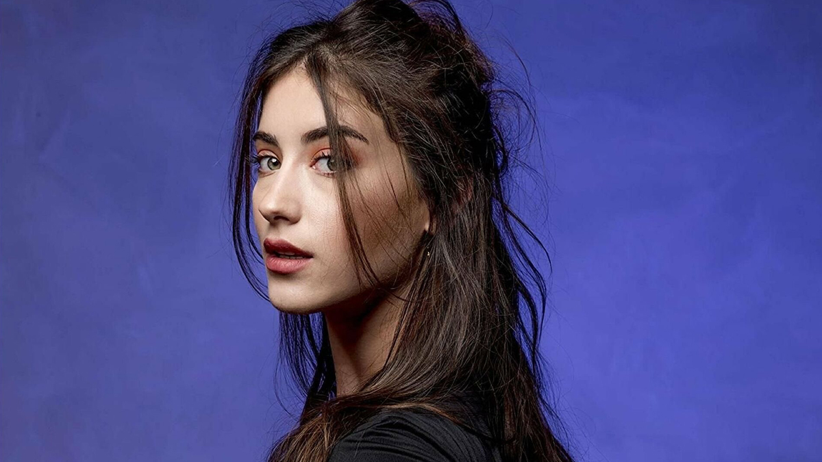 Hazal Kaya televizyon ekranlarına dönüyor