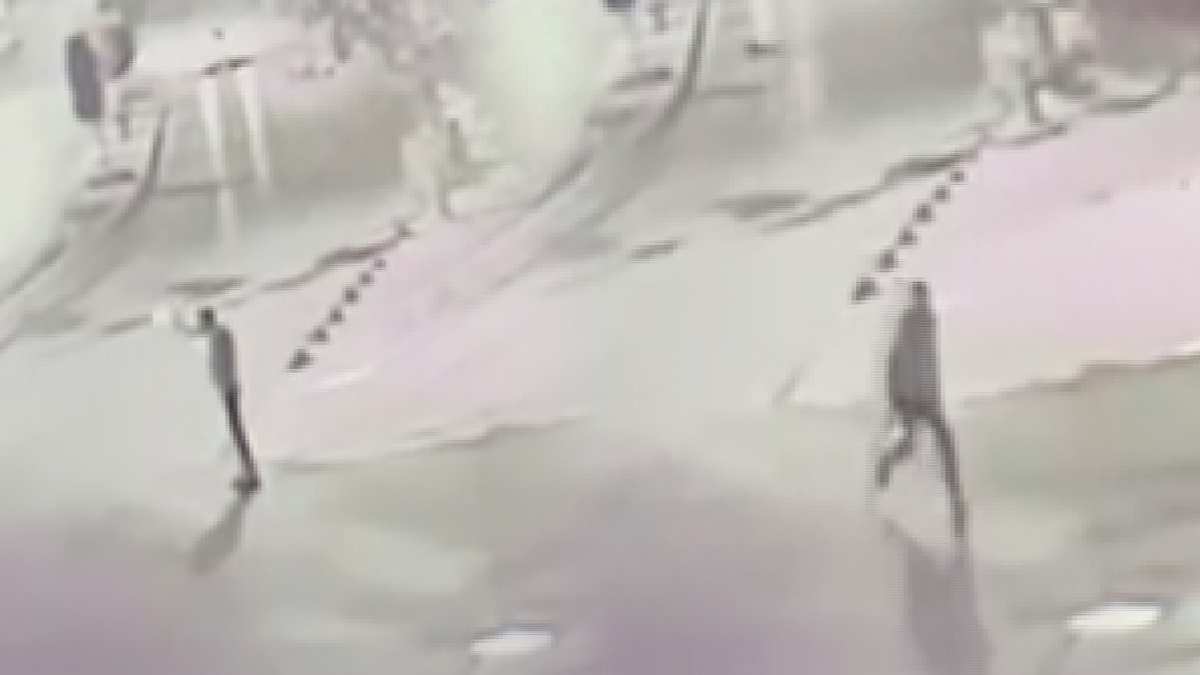 Arnavutköy DEVA Partisi İlçe Başkanlığına gece yarısı silahlı saldırı