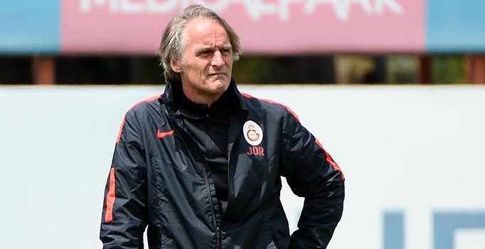 Galatasaray'ın yeni teknik direktörü Riekerink oldu