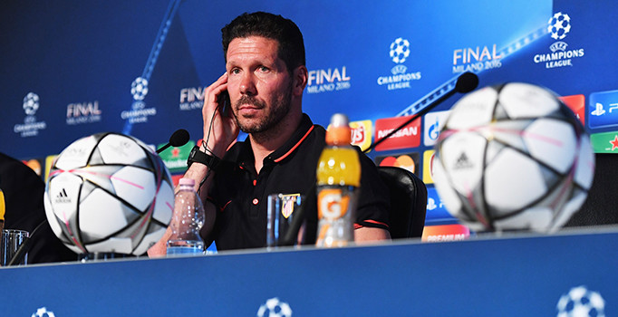 Simeone'ye okyanus ötesinden resmi teklif geldi