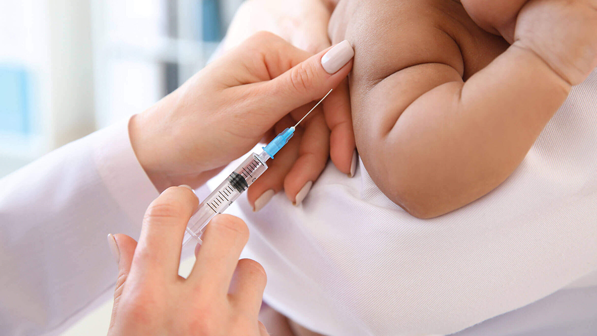 Bebeğe Kovid aşısı iddiasına soruşturma